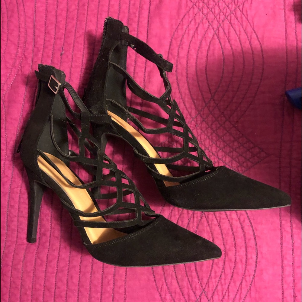 Cute black heels